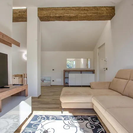 דירה 1 Bedroom Stunning In *