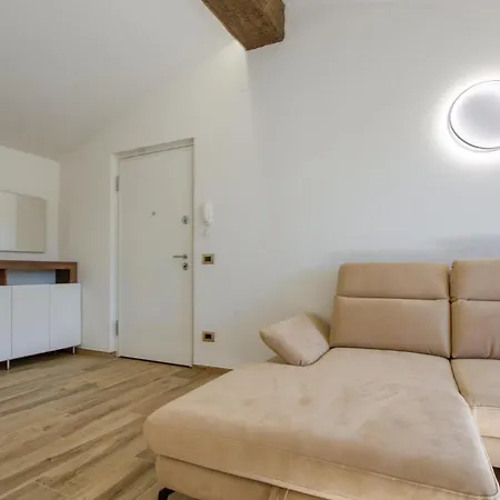 Gorgeous In With Wifi