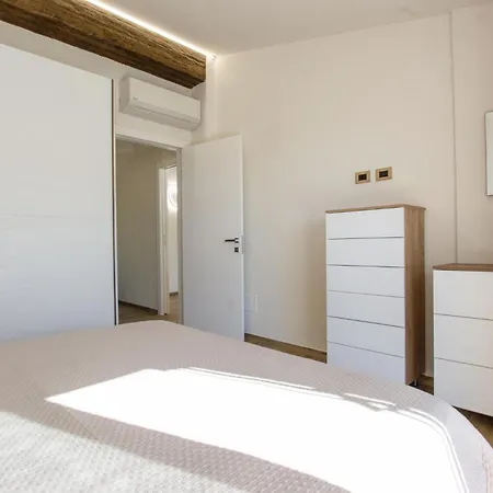 1 Bedroom Stunning In * רקו