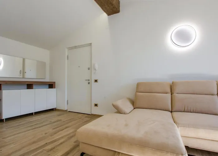 Gorgeous In With Wifi